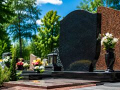 Що краще для пам'ятника: граніт, базальт чи габро